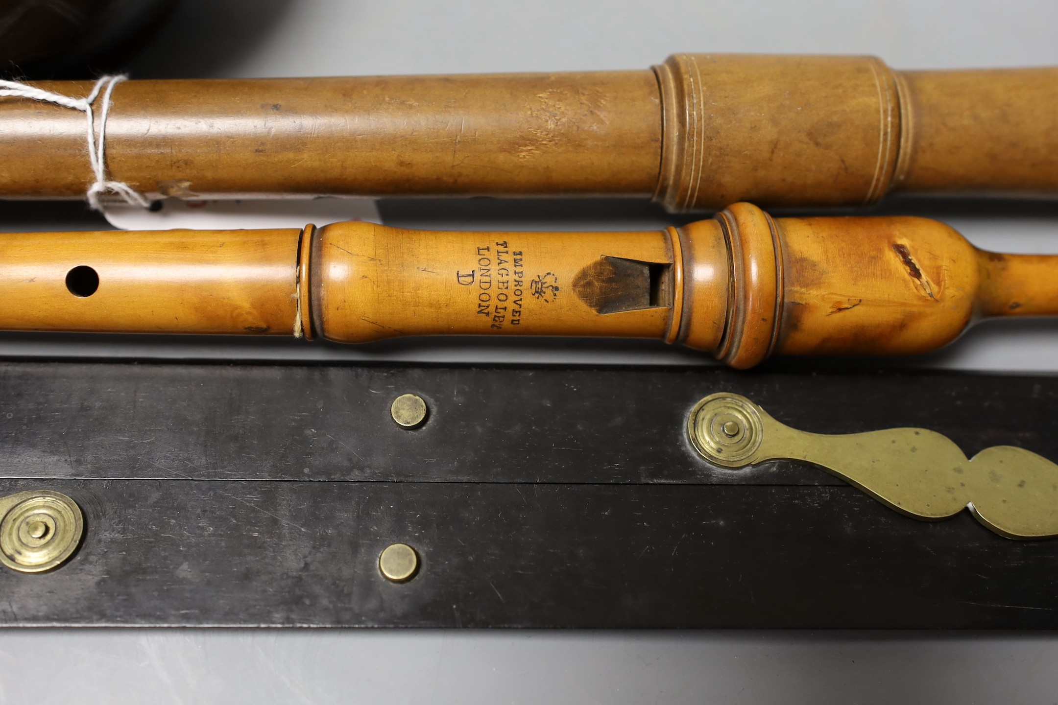 Sundry treen including a recorder, flute, rule and box with cover